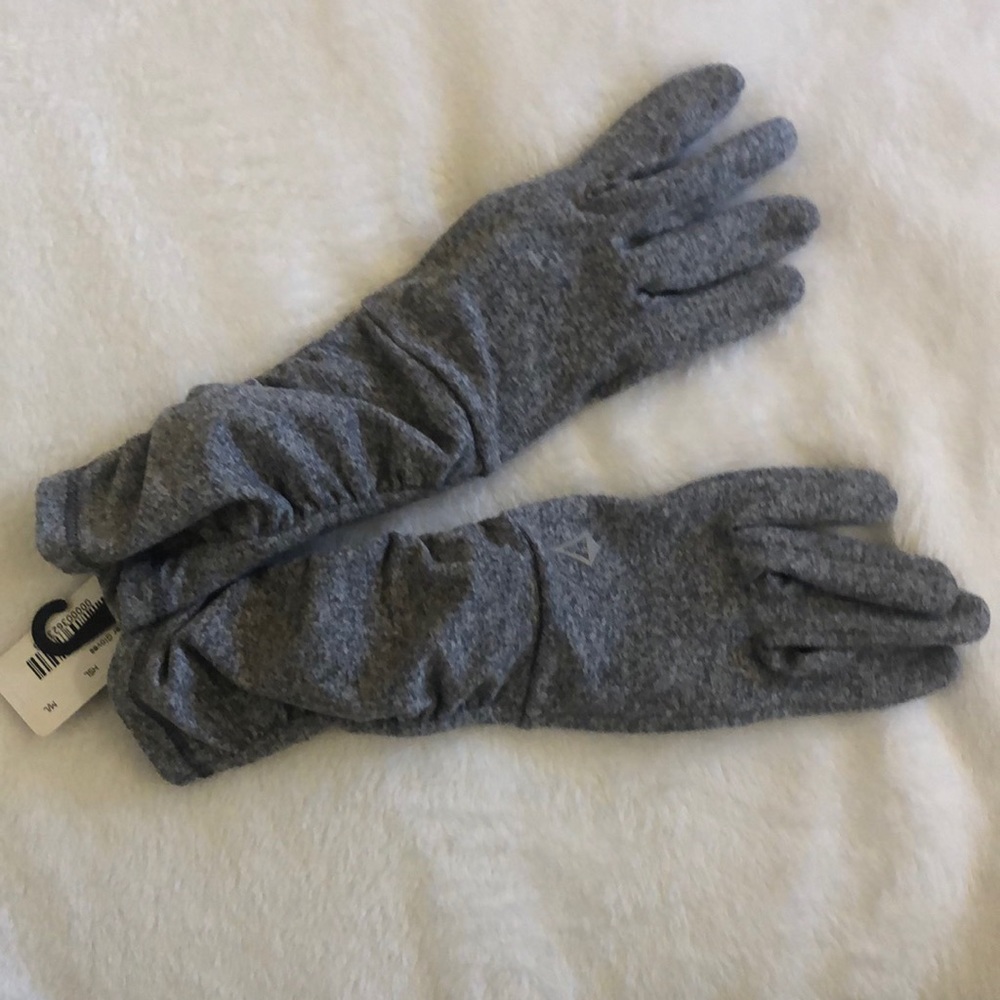 grey ivivva gloves